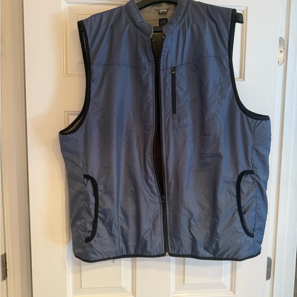 Men's ATG Blue Puffer Vest new without tags